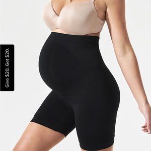Blanqi Maternity Belly Support GirlShort - Black